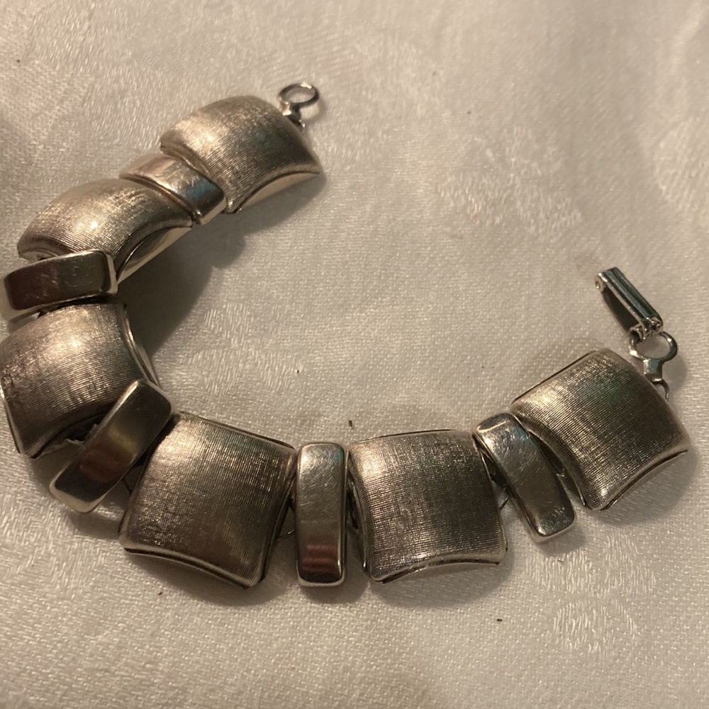 Estate statement box bracelet